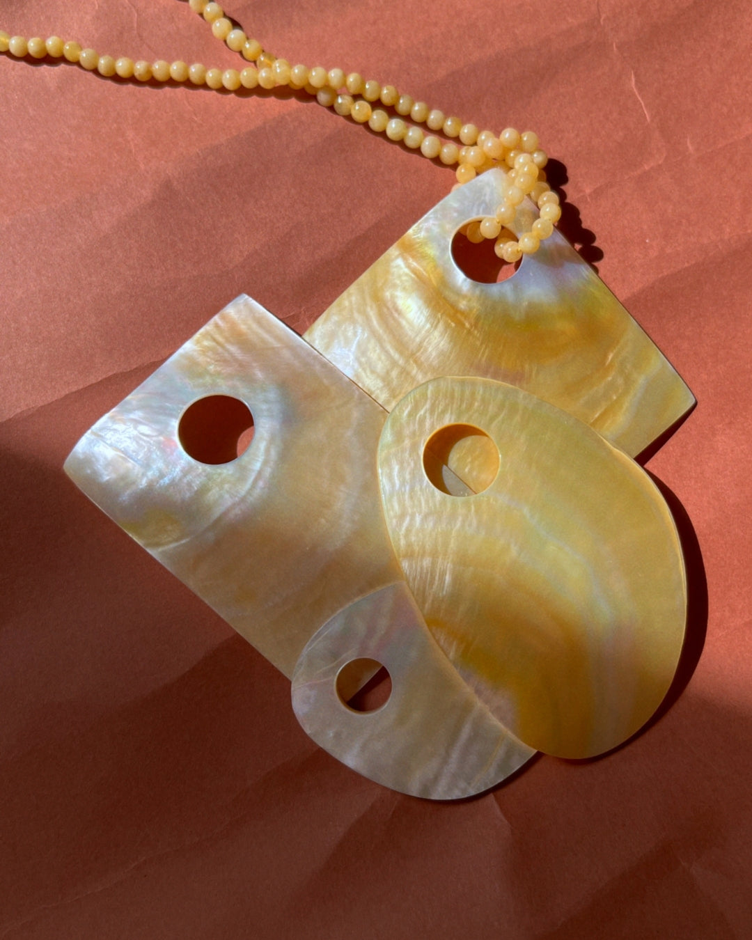 Dawn Shell Necklace no. 01