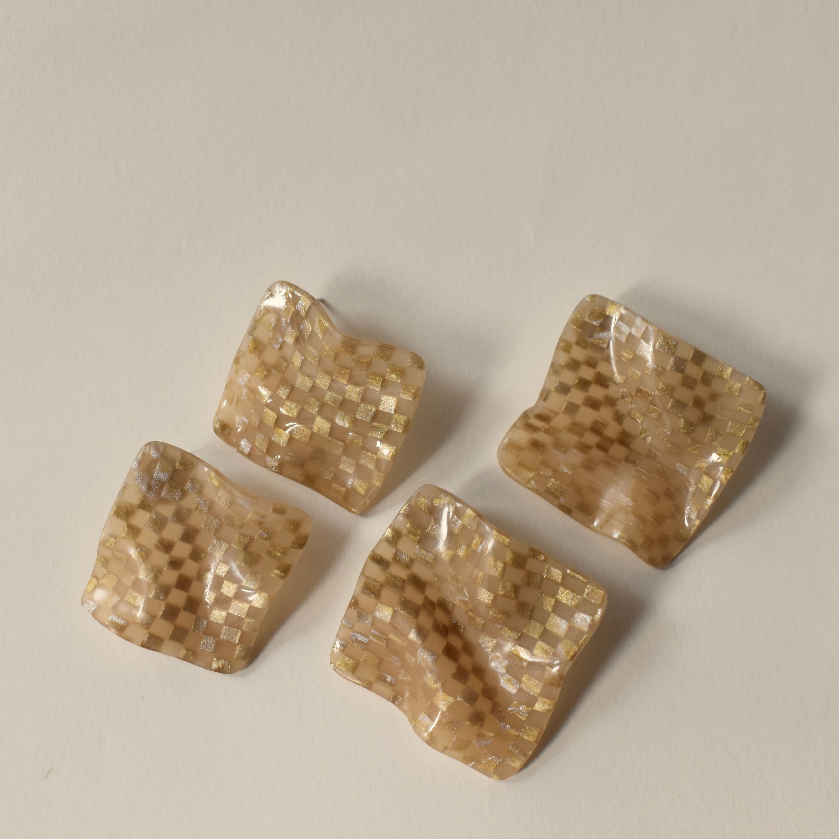 Checkered Studs